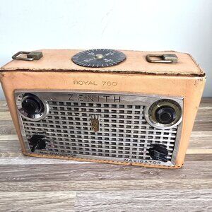 1958 Zenith Navigator Radio Royal 760